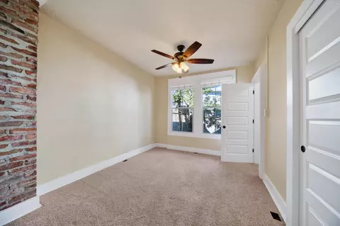 Bedroom - 2405 Butte St, Redding, CA 96001 photo 4 of 4