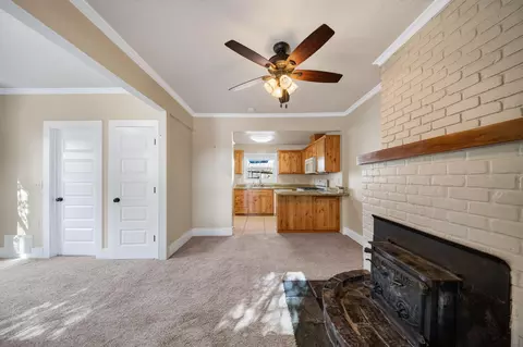 Living - 2405 Butte St, Redding, CA 96001 photo 10 of 10
