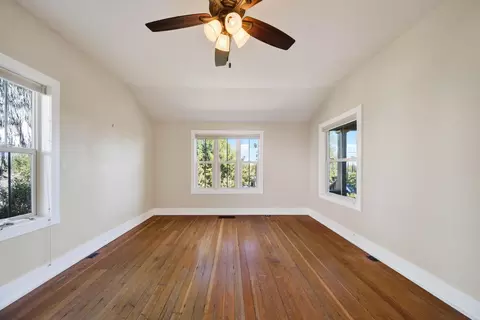 Bedroom - 2405 Butte St, Redding, CA 96001 photo 2 of 4