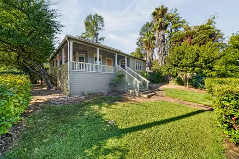 Exterior - 2405 Butte St, Redding, CA 96001 photo 2 of 19