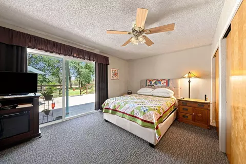 Bedroom - 17536 Treat Ave, Anderson, CA 96007 photo 1 of 4