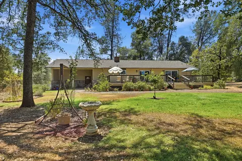 Exterior - 17536 Treat Ave, Anderson, CA 96007 photo 13 of 20