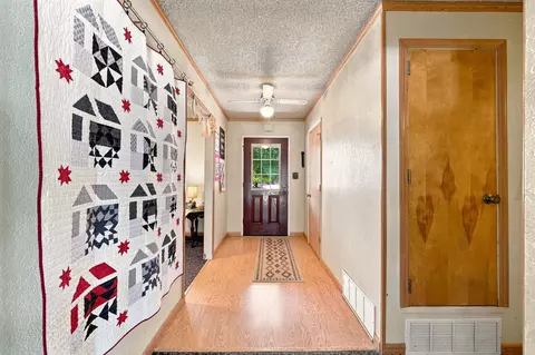 Entry Way - 17536 Treat Ave, Anderson, CA 96007 photo 1 of 1