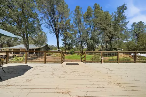 Exterior - 17536 Treat Ave, Anderson, CA 96007 photo 7 of 20