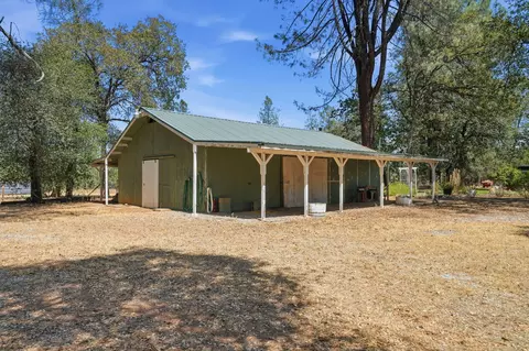 Exterior - 17536 Treat Ave, Anderson, CA 96007 photo 18 of 20