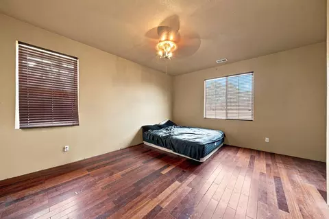 Bedroom - 11574 Quartz Hill Rd, Redding, CA 96003 photo 4 of 6