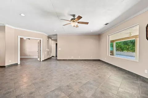 Living - 11574 Quartz Hill Rd, Redding, CA 96003 photo 5 of 7