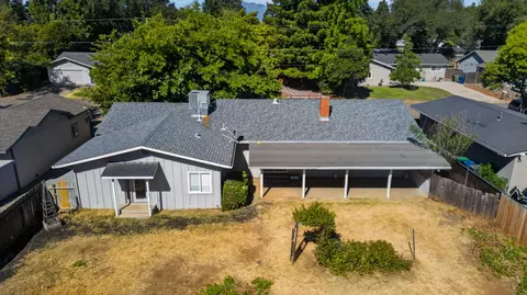 Exterior - 1943 Lindeena Ln, Redding, CA 96002 photo 9 of 9