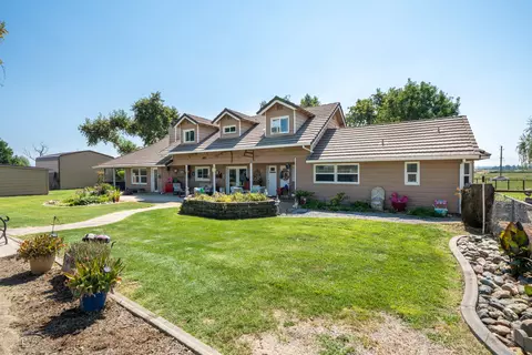 Exterior - 22058 Lone Tree Rd, Anderson, CA 96007 photo 20 of 40