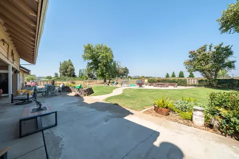 Exterior - 22058 Lone Tree Rd, Anderson, CA 96007 photo 11 of 40
