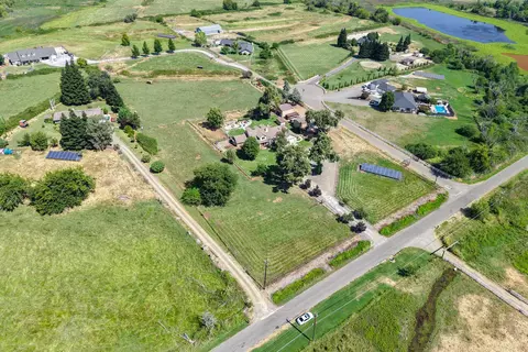 View/Area - 22058 Lone Tree Rd, Anderson, CA 96007 photo 12 of 15
