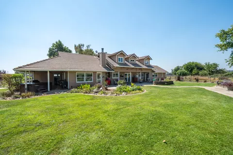 Exterior - 22058 Lone Tree Rd, Anderson, CA 96007 photo 19 of 40