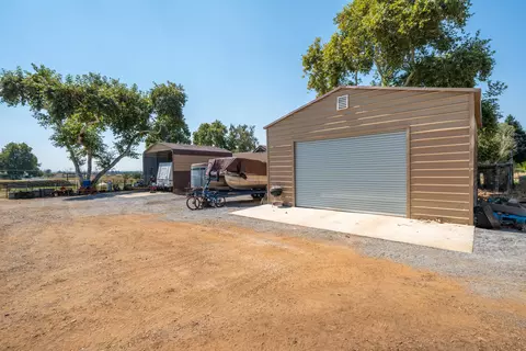 Exterior - 22058 Lone Tree Rd, Anderson, CA 96007 photo 25 of 40