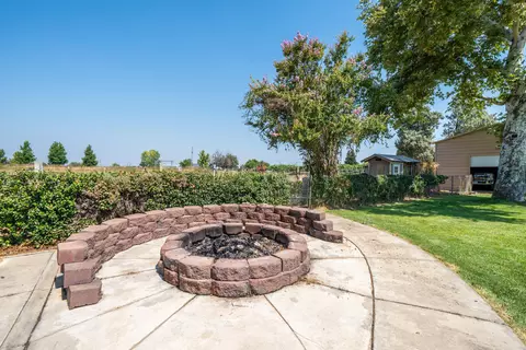 Exterior - 22058 Lone Tree Rd, Anderson, CA 96007 photo 22 of 40