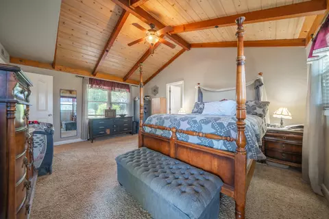 Bedroom - 22058 Lone Tree Rd, Anderson, CA 96007 photo 1 of 6