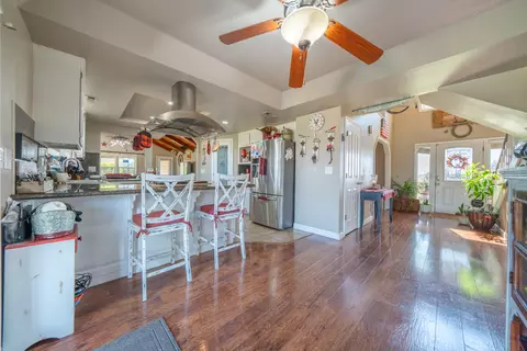 Entry Way - 22058 Lone Tree Rd, Anderson, CA 96007 photo 2 of 2