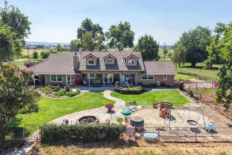 Exterior - 22058 Lone Tree Rd, Anderson, CA 96007 photo 40 of 40