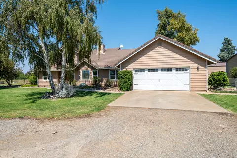 Exterior - 22058 Lone Tree Rd, Anderson, CA 96007 photo 5 of 40