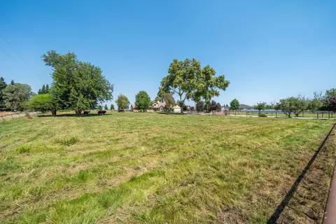 Exterior - 22058 Lone Tree Rd, Anderson, CA 96007 photo 37 of 40