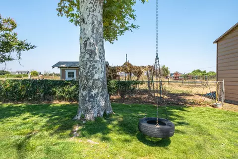 Exterior - 22058 Lone Tree Rd, Anderson, CA 96007 photo 24 of 40