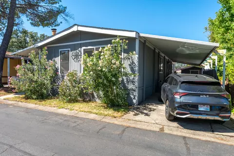 852 Mountain Shadows Blvd, Redding, CA 96003 photo 4