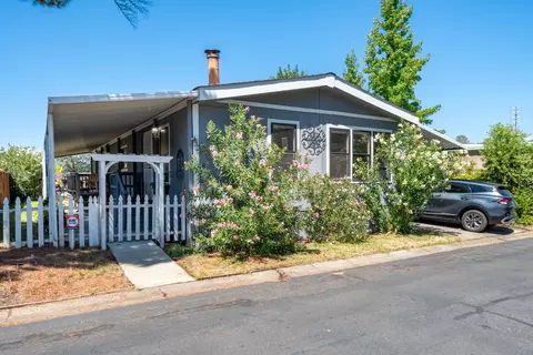 852 Mountain Shadows Blvd, Redding, CA 96003 photo 6