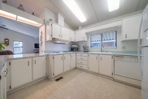 852 Mountain Shadows Blvd, Redding, CA 96003 photo 21