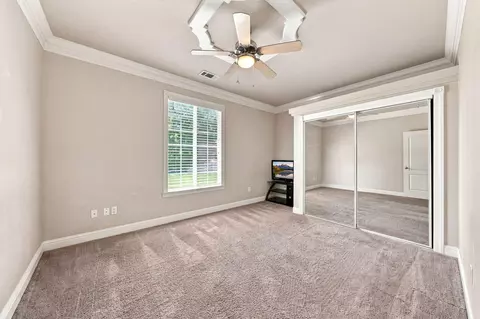 Bedroom - 7605 Churn Creek Rd, Redding, CA 96002 photo 6 of 8