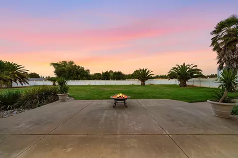Exterior - 7605 Churn Creek Rd, Redding, CA 96002 photo 5 of 15