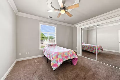 Bedroom - 7605 Churn Creek Rd, Redding, CA 96002 photo 4 of 8