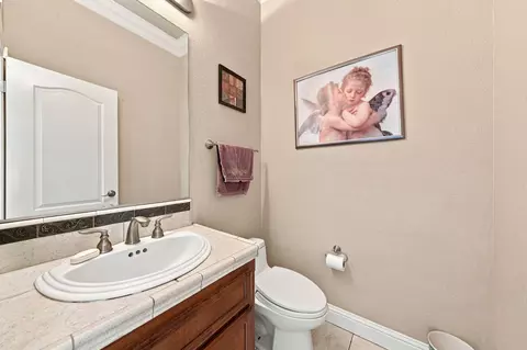 Bath - 7605 Churn Creek Rd, Redding, CA 96002 photo 5 of 5