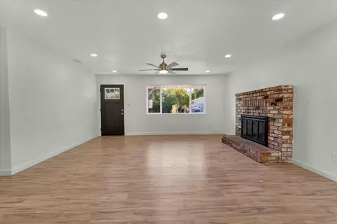 Living - 2919 Blueview St, Redding, CA 96002 photo 3 of 5