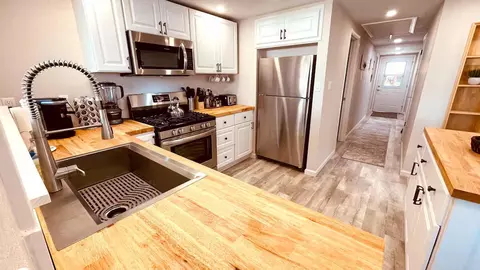Kitchen - 954 West St, Redding, CA 96001 photo 3 of 3