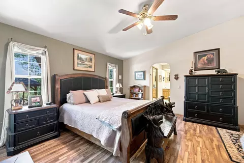 Bedroom - 20621 Chipeta Way, Redding, CA 96003 photo 2 of 2