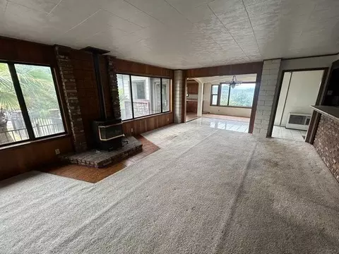 Living - 14305 Wintu Way, Redding, CA 96003 photo 5 of 6