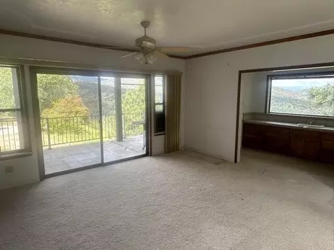 Living - 14305 Wintu Way, Redding, CA 96003 photo 2 of 6