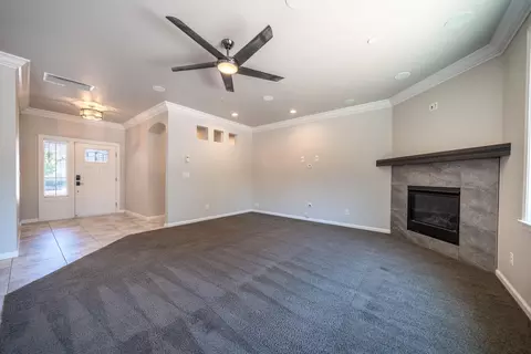 Living - 6347 Oxbow St, Redding, CA 96001 photo 4 of 6
