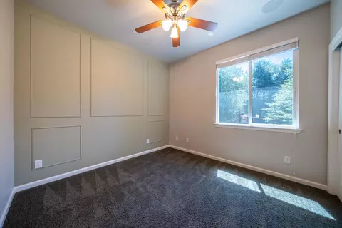 Bedroom - 6347 Oxbow St, Redding, CA 96001 photo 2 of 4