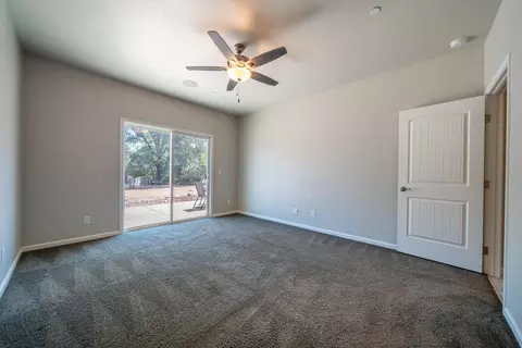 Bedroom - 6347 Oxbow St, Redding, CA 96001 photo 1 of 4