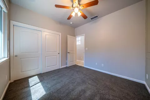 Bedroom - 6347 Oxbow St, Redding, CA 96001 photo 3 of 4