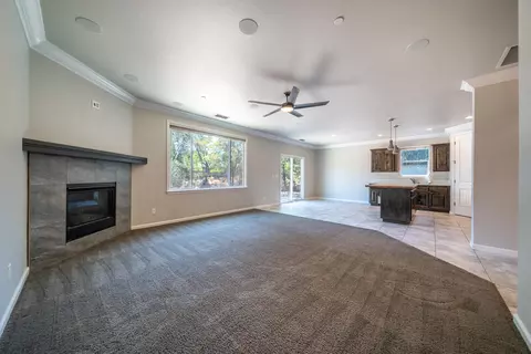 Living - 6347 Oxbow St, Redding, CA 96001 photo 2 of 6