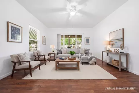 Living - 1020 Washington St, Red Bluff, CA 96080 photo 2 of 6