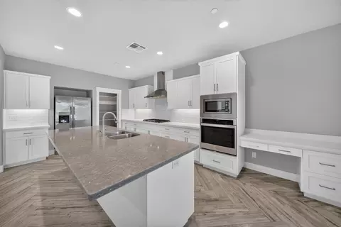 Kitchen - 6514 Bandito Dr, Redding, CA 96001 photo 1 of 3