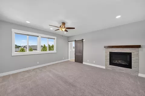 Living - 6514 Bandito Dr, Redding, CA 96001 photo 4 of 4