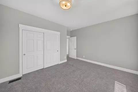 Bedroom - 6514 Bandito Dr, Redding, CA 96001 photo 8 of 8