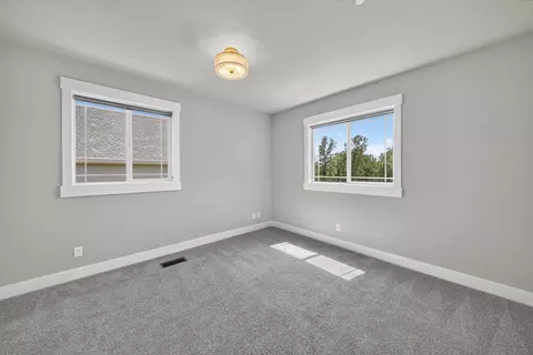 Bedroom - 6514 Bandito Dr, Redding, CA 96001 photo 4 of 8