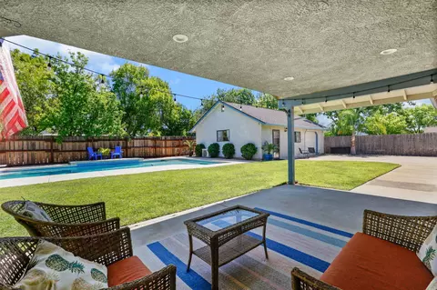 Exterior - 11541 Amir Ct, Redding, CA 96003 photo 2 of 8