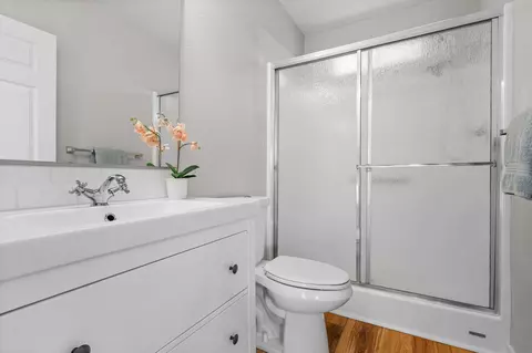 Bath - 11541 Amir Ct, Redding, CA 96003 photo 5 of 5