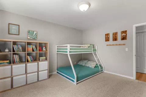 Bedroom - 11541 Amir Ct, Redding, CA 96003 photo 4 of 11
