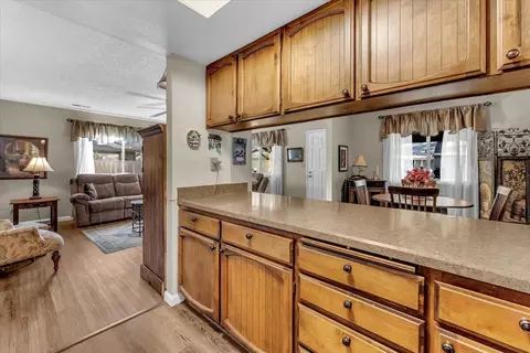 1833 Del Mar Ave, Redding, CA 96003 photo 12